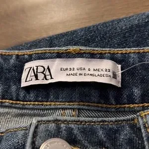★ZARA★ RELAXED FIT JEANS WITH FRAYED SEAMS RELAXED FIT FRAYED SEAM JEANS - Black | ZARA United States